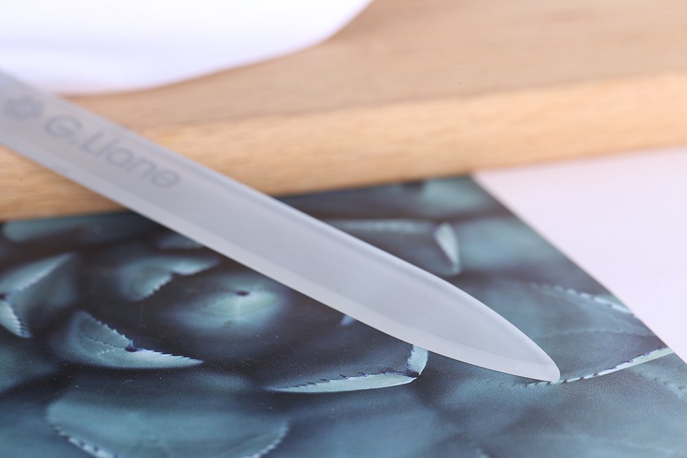 Glass Nail File with Austria Crystals Professional Crystal Fingernail Files in Aluminum Case Perfect Manicure Set for Women Men Kids Nail Care Gift Set (Silver Celtic)