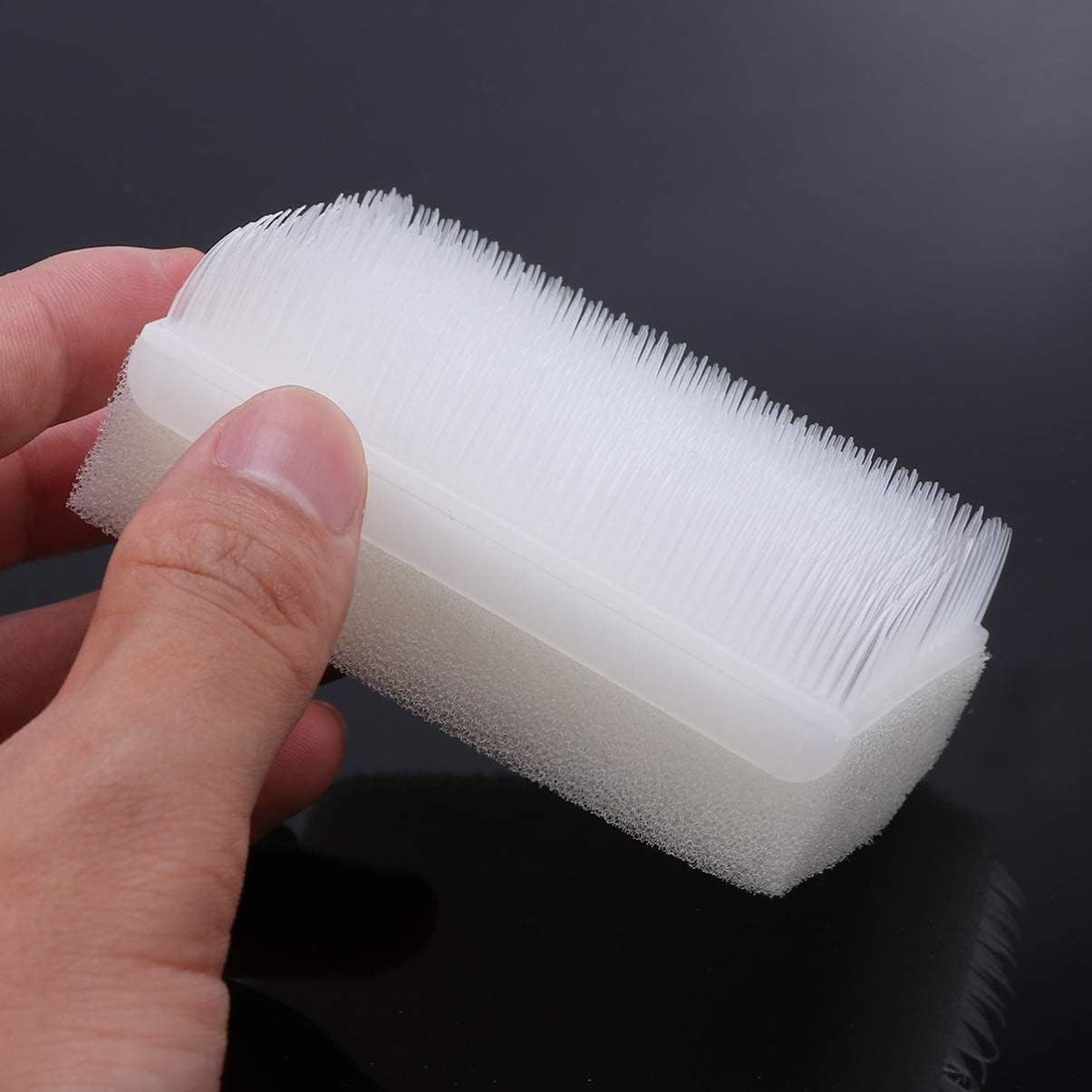 2pcs Disposable Surgical Scrub Brush Sterile Sponge Brushes with Nail Clippers Blister Packing Surgical Brushes Hands Cleaning Scrubber Double-Sided Cleaning Scrub Brush