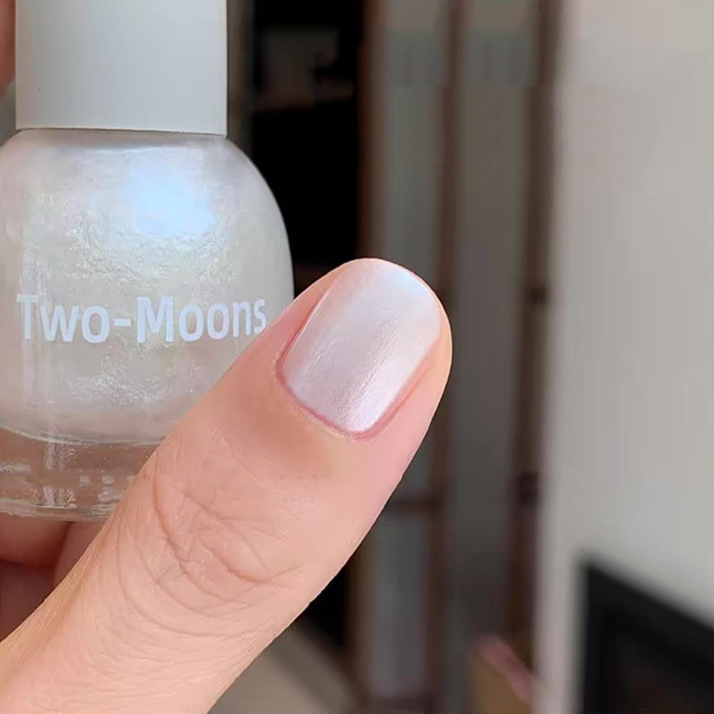 COSMOO Pearl Nail Polish, 10ml Quick Dry Nail Lacquer, Super Lustrous Nail Enamel Polish, Shimmer Iridescent Ultrachrome Art Varnish, 0.34 fl oz (Pearl)