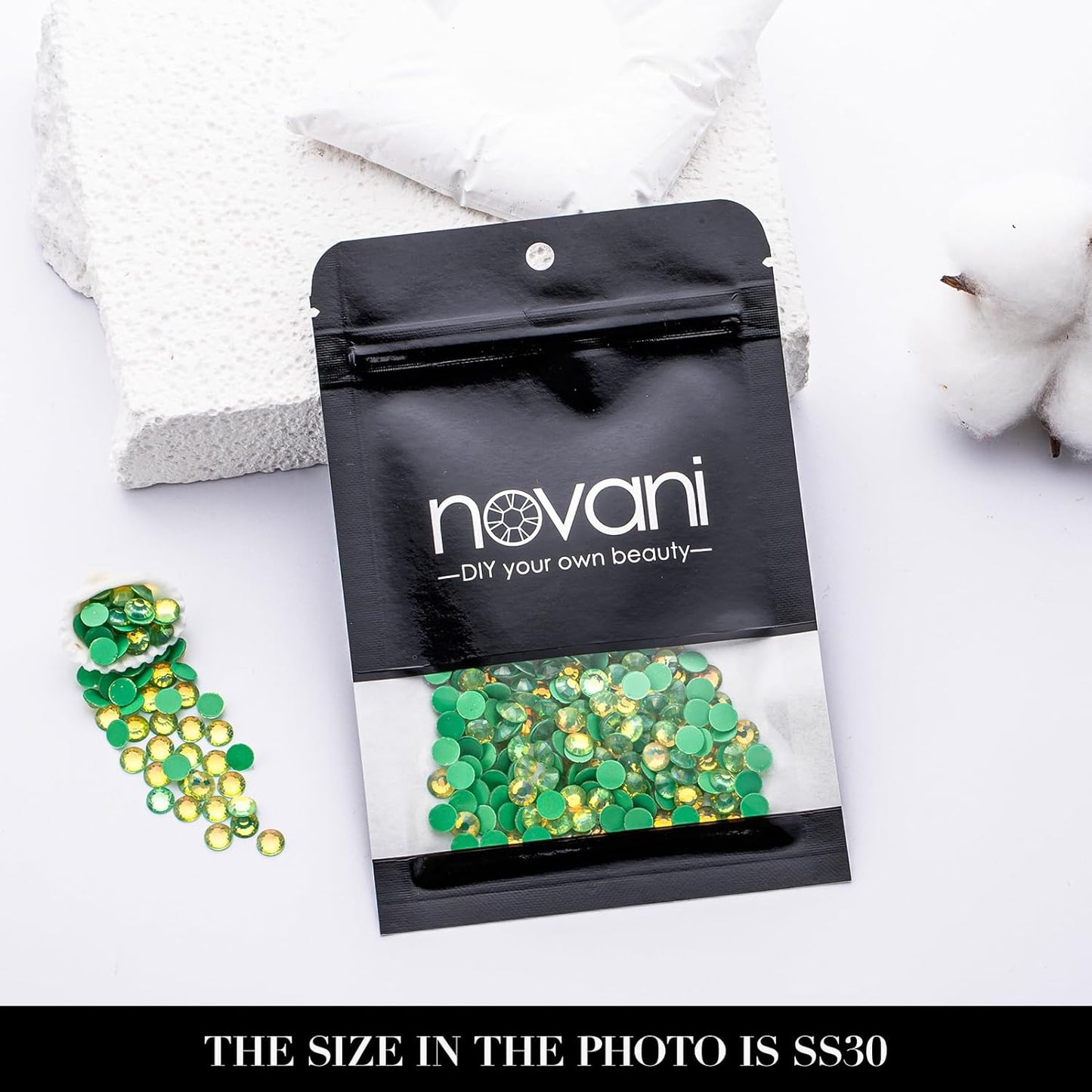 Novani 576 Pieces Flatback Rhinestones Glass Round Gems F-Green Crystals for Nail Art DIY Crafts Clothes Shoes,SS30,6.4-6.6mm