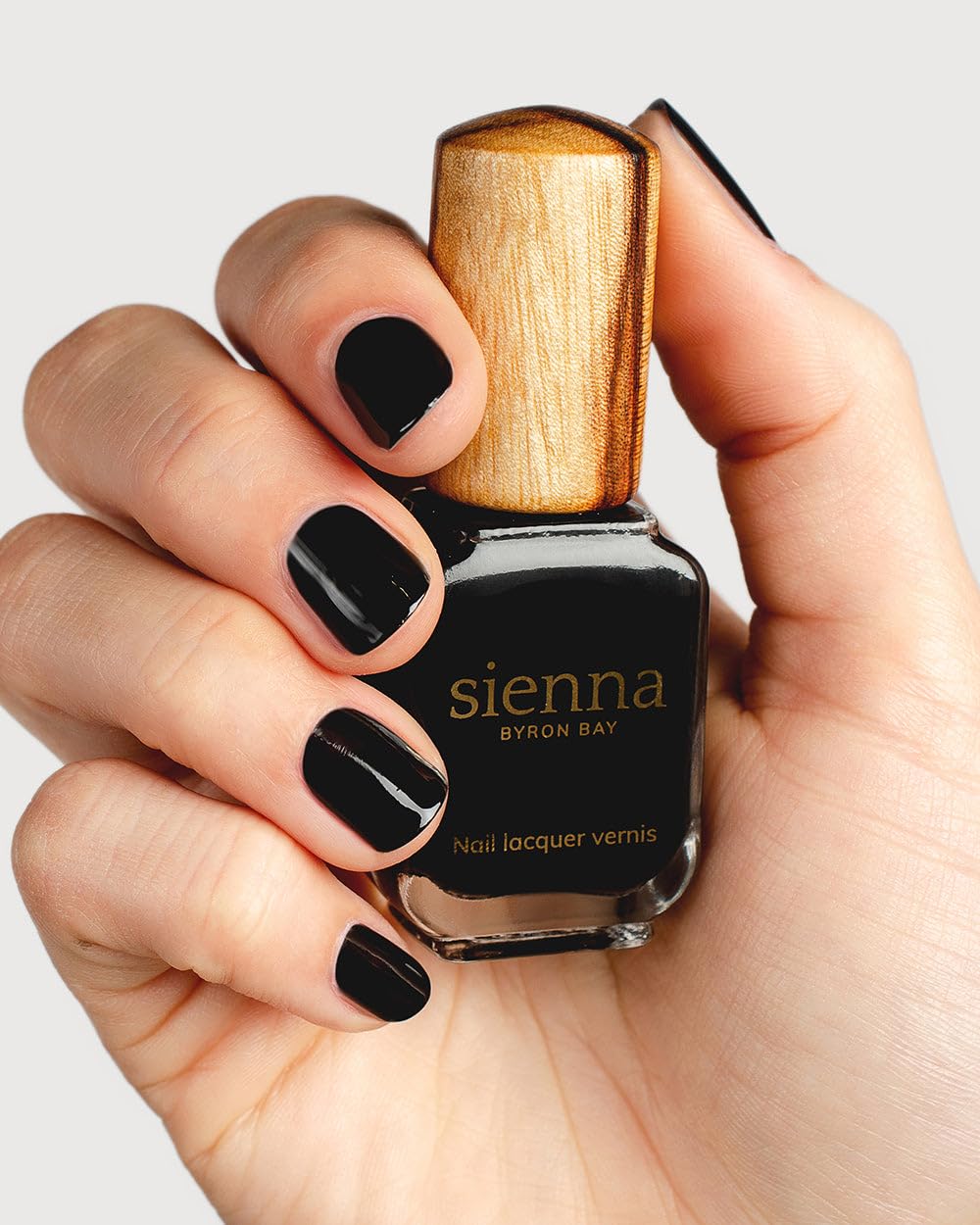 Sienna Byron Bay Onyx, Black Natural Nail Polish, Long-Lasting, Vegan & Cruelty-Free, 10ml – .34 fl oz.
