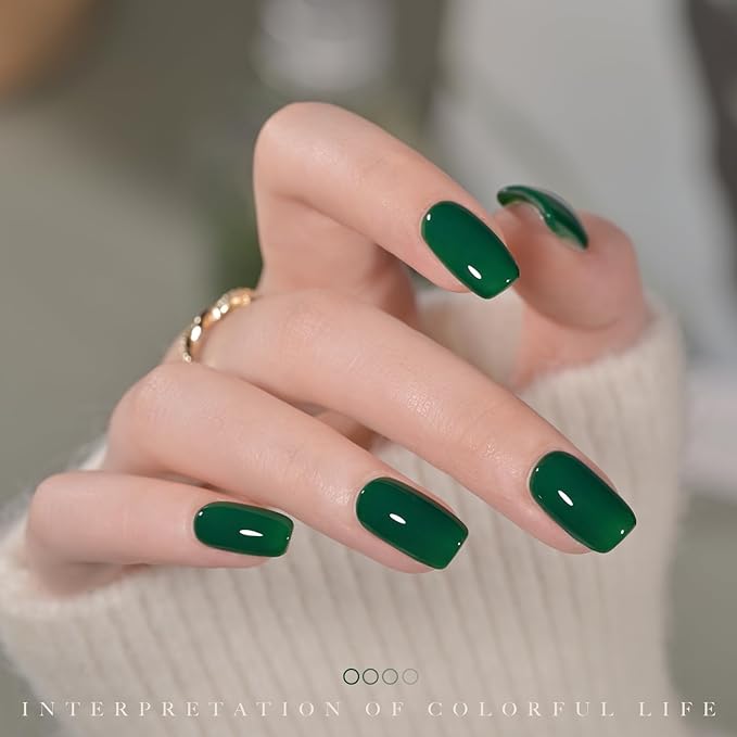 GAOY Green Gel Nail Polish, 16ml Soak Off Gel Polish, UV Light Cure for Nail Art DIY Manicure at Home, 2477 Emerald Green