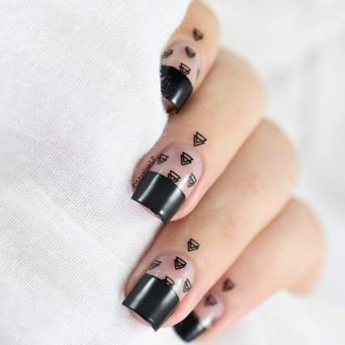 Maniology Black & White Duo Stamping Polish Set | Basic & Essential, Primary Colors – 13ml Lacquer Bottles for Crisp Nail Art Design & Full-Coverage DIY Manicures