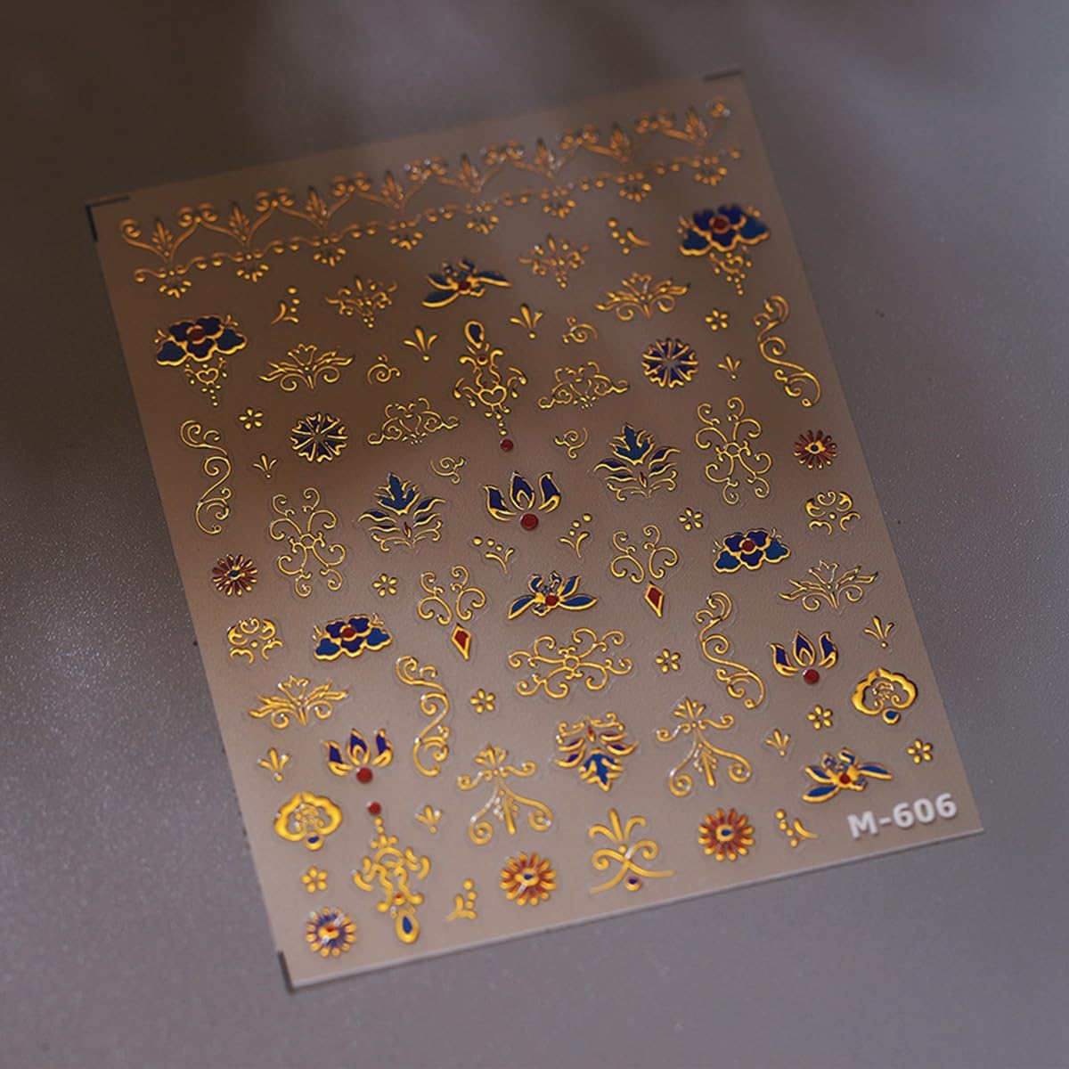 Gold Flower 5D Embossed Retro Nail Stickers - Luxury Lace Self-Adhesive Decals for Nail Art Design - Manicure Decoration Supplies for Women