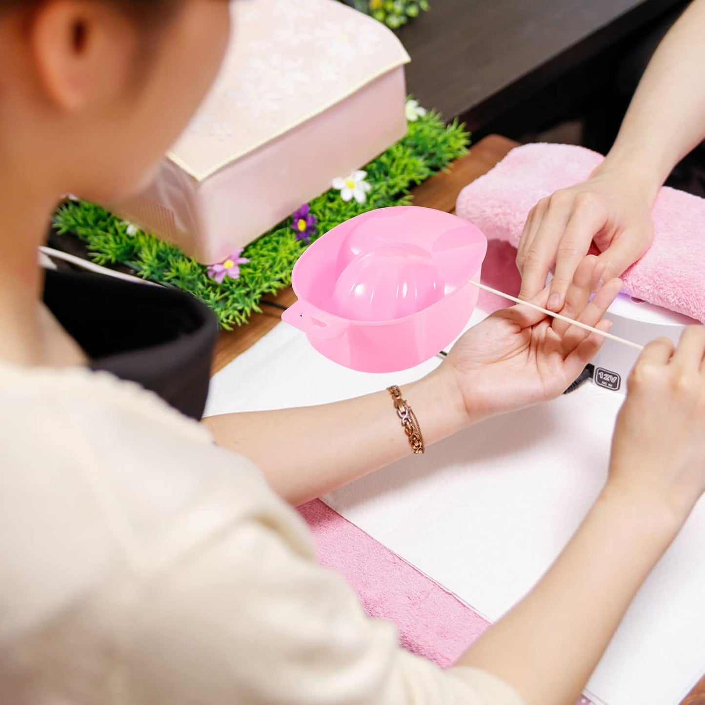 Manicure Soaking Bowls Nail Art Hand Soak Treatment Bowls Soaking Soak Bowl Red Nail Art Polish Removal Wash Soaker Tray Manicure Spa Tools