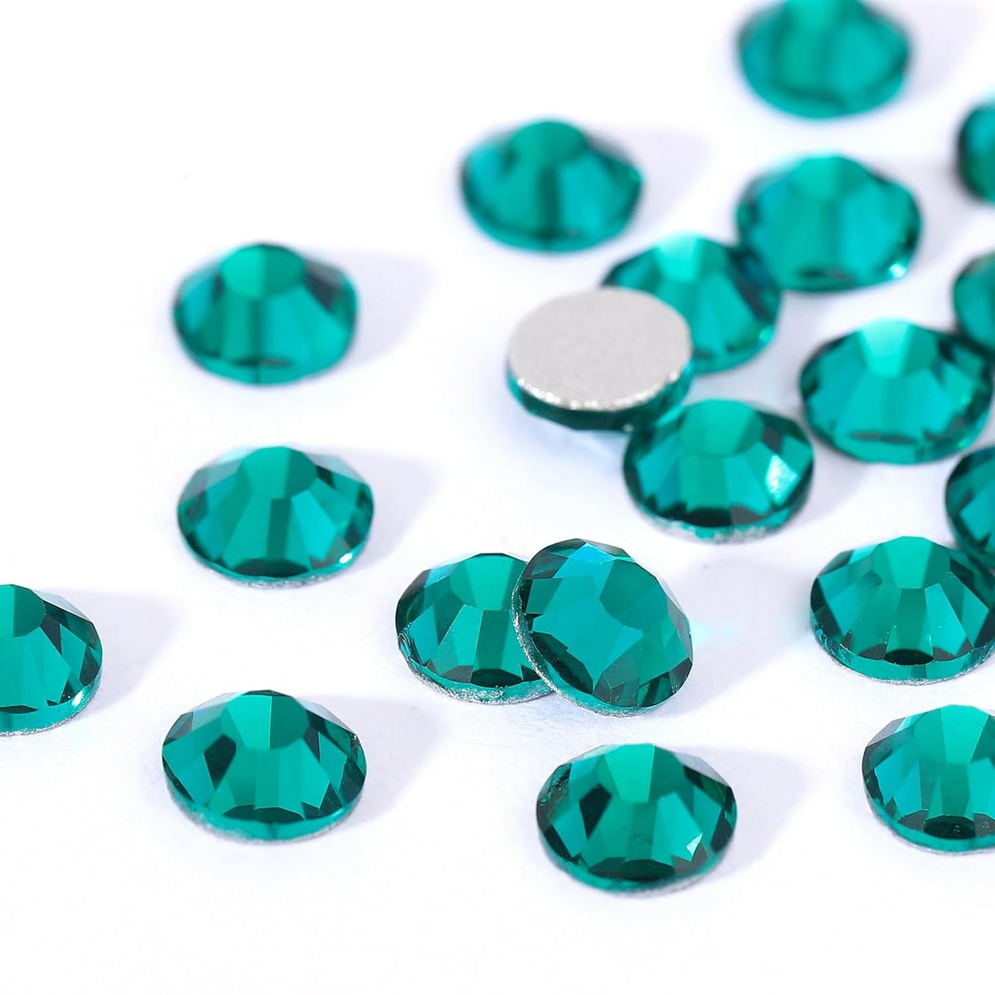 Novani Rhinestones 1440pcs Glass Rhinestones Crystal Flatback Gemstones for Crafts Nails Makeup Bags and Shoes Decoration（SS8, Green Zircon）