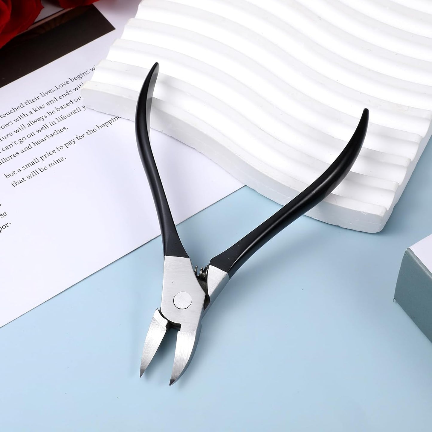 Cuticle Nippers Black Stainless Steel Cuticle Remover Nippers Rubber Professional Manicure and Pedicure-Cuticle Remover Tools 4mm Rubber Coated Handle Manicure Tools
