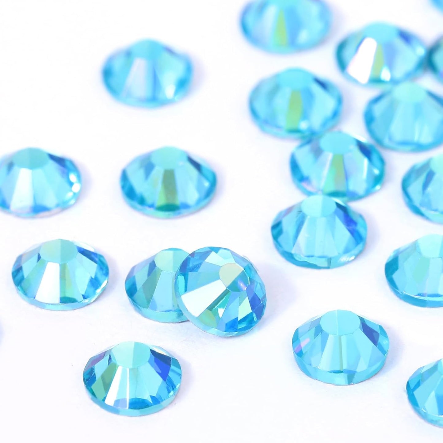 Novani Rhinestones 3000Pcs Flatback Crystal Round Loose Gemstones Glass Rhinestones for Crafts Makeup Nail Art Clothes Shoes DIY Decorations(SS8, 2.3-2.5mm,Aquamarine AB)