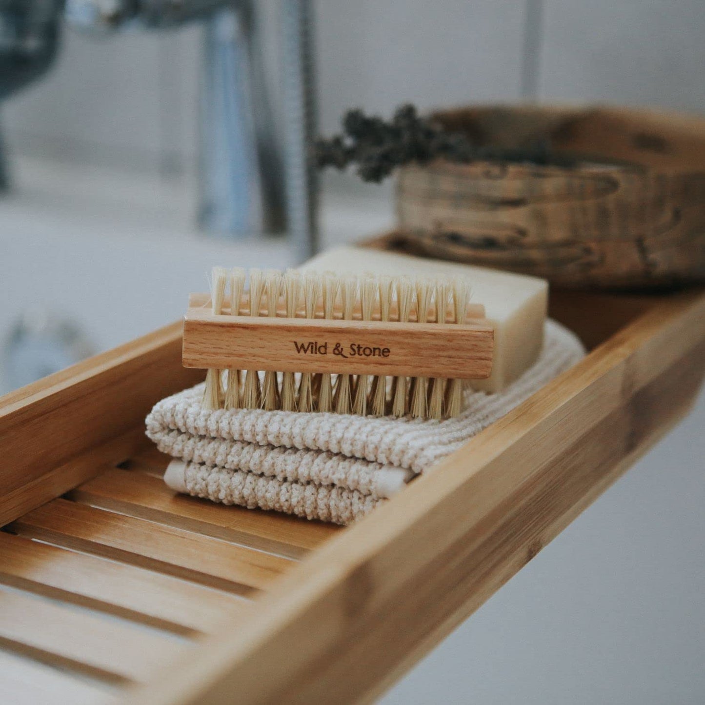 Wild & Stone | Wooden Nail Brush | Double-Sided Natural Sisal Fingernail and Toenail Brush | FSC Certified Beechwood & Sisal Fibres | Vegan & Plastic Free (1 Pack)