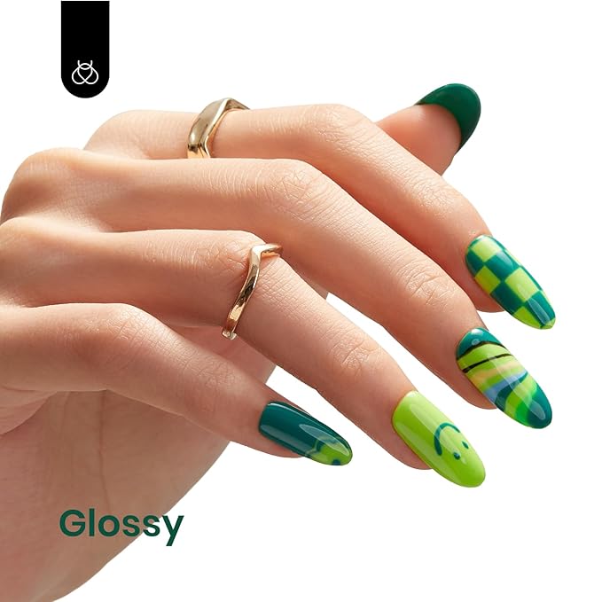 Beetles Green Gel Nail Polish 1 Pcs 15ml Emerald Green Winter Gel Polish Soak Off Uv LED Nail Lamp Needed Nail Art Manicure Salon DIY Home 0.51Oz Gift for Women