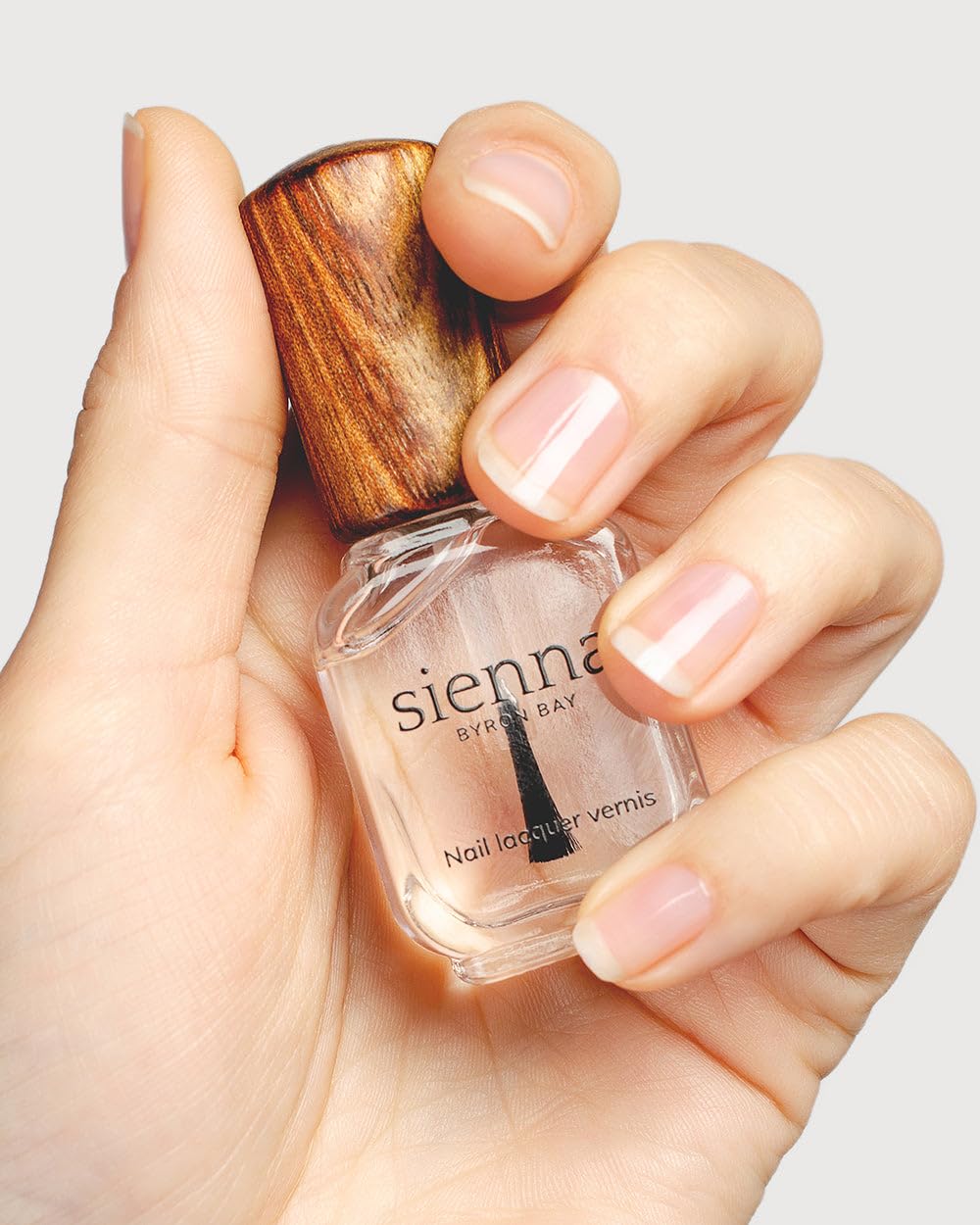 Sienna Byron Bay Essential Duo Base & Top Coat, Natural Nail Polish, Non-Toxic, Long-Lasting, Vegan & Cruelty-Free, No Nano-Particles, 10ml set – .68 fl oz.