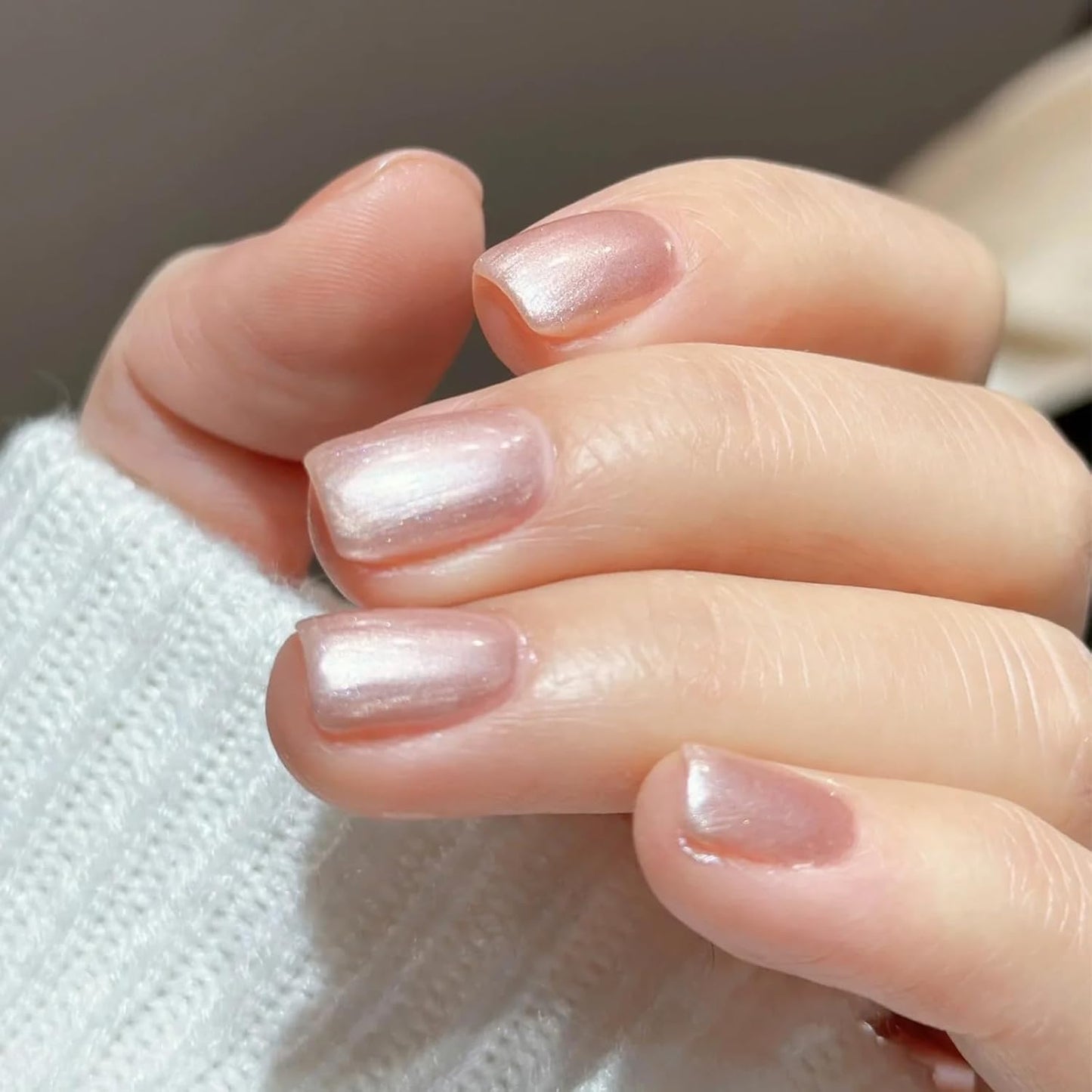 COSMOO Nail Polish, 10ml Quick Dry Nail Lacquer, Super Lustrous Nail Enamel Polish, Shimmer Iridescent Ultrachrome Art Varnish, 0.34 fl oz (Pearl Pink 1)