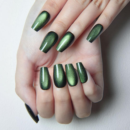 evpct Emerald Green Cat Eye Coffin Press on Nails Square Medium, Medium Square Glue on Nail for Women Gift, Green Metallic Glitter Glossy Reusable Soft Gel Press on Acrylic Fake Nail with Designs