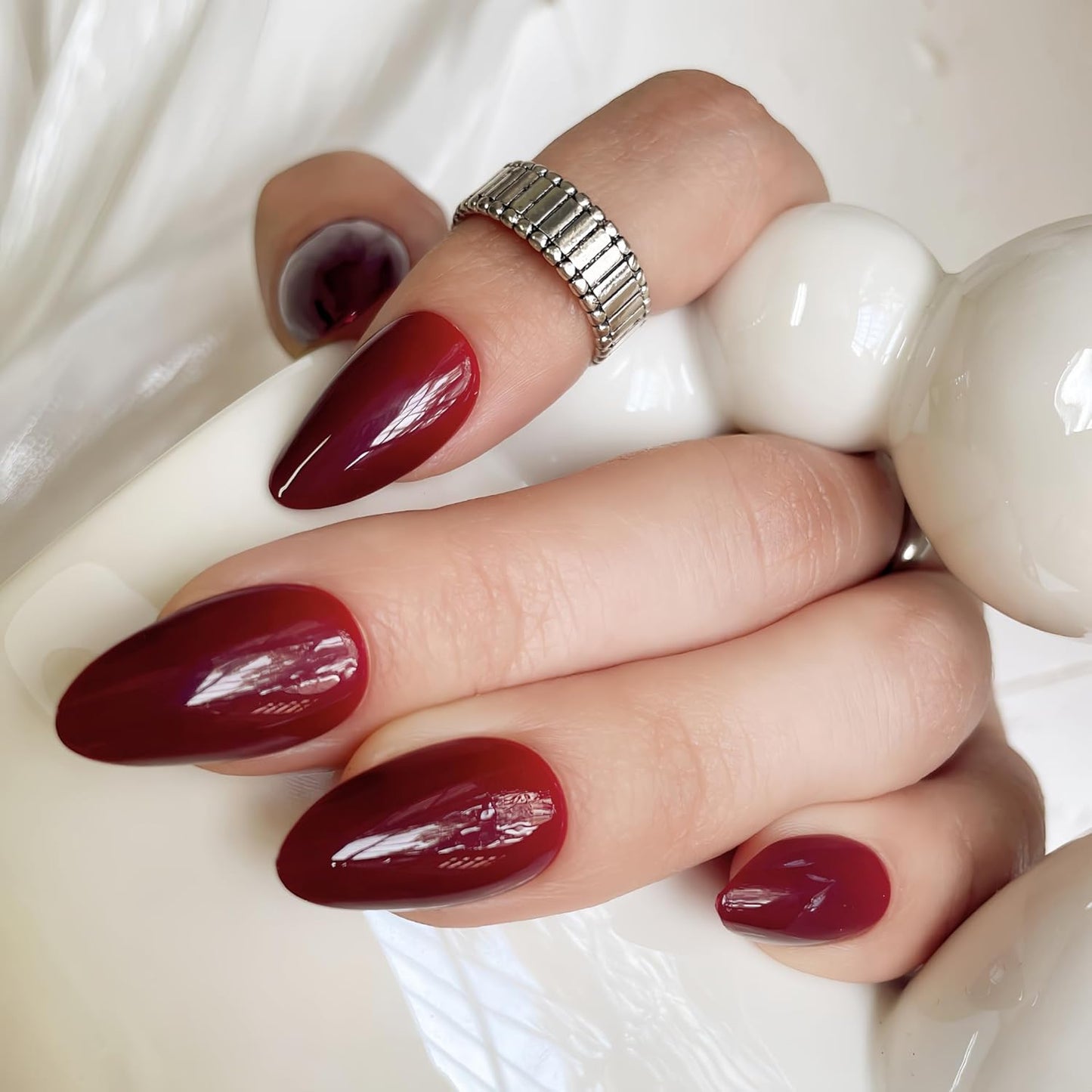 30PCS Short Almond Press-On Nails – Burgundy Fake Nails with 15 Sizes, Soft Back Edge & Durable Tip, No Measuring Needed, Reusable Stick-On Nail Tips for Women
