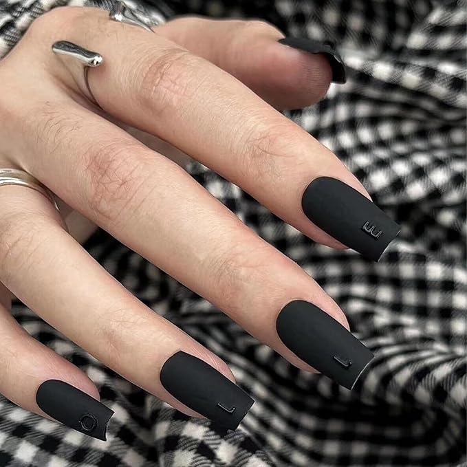 COSMOO 12ml Black Matte Nail Polish, Quick Dry Nail Lacquer for Nail Art Varnish, Mist Effect Matte Finish Velvet Nail Polish, 0.41 fl oz (Black, 0.41 fl oz)