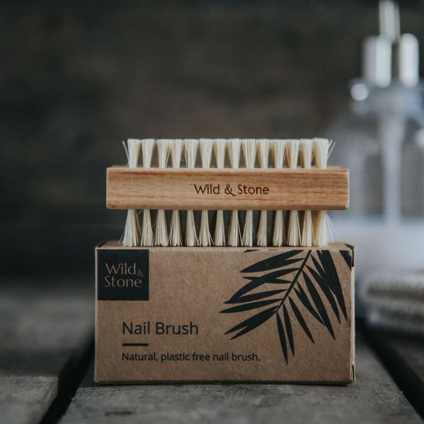 Wild & Stone | Wooden Nail Brush | Double-Sided Natural Sisal Fingernail and Toenail Brush | FSC Certified Beechwood & Sisal Fibres | Vegan & Plastic Free (1 Pack)