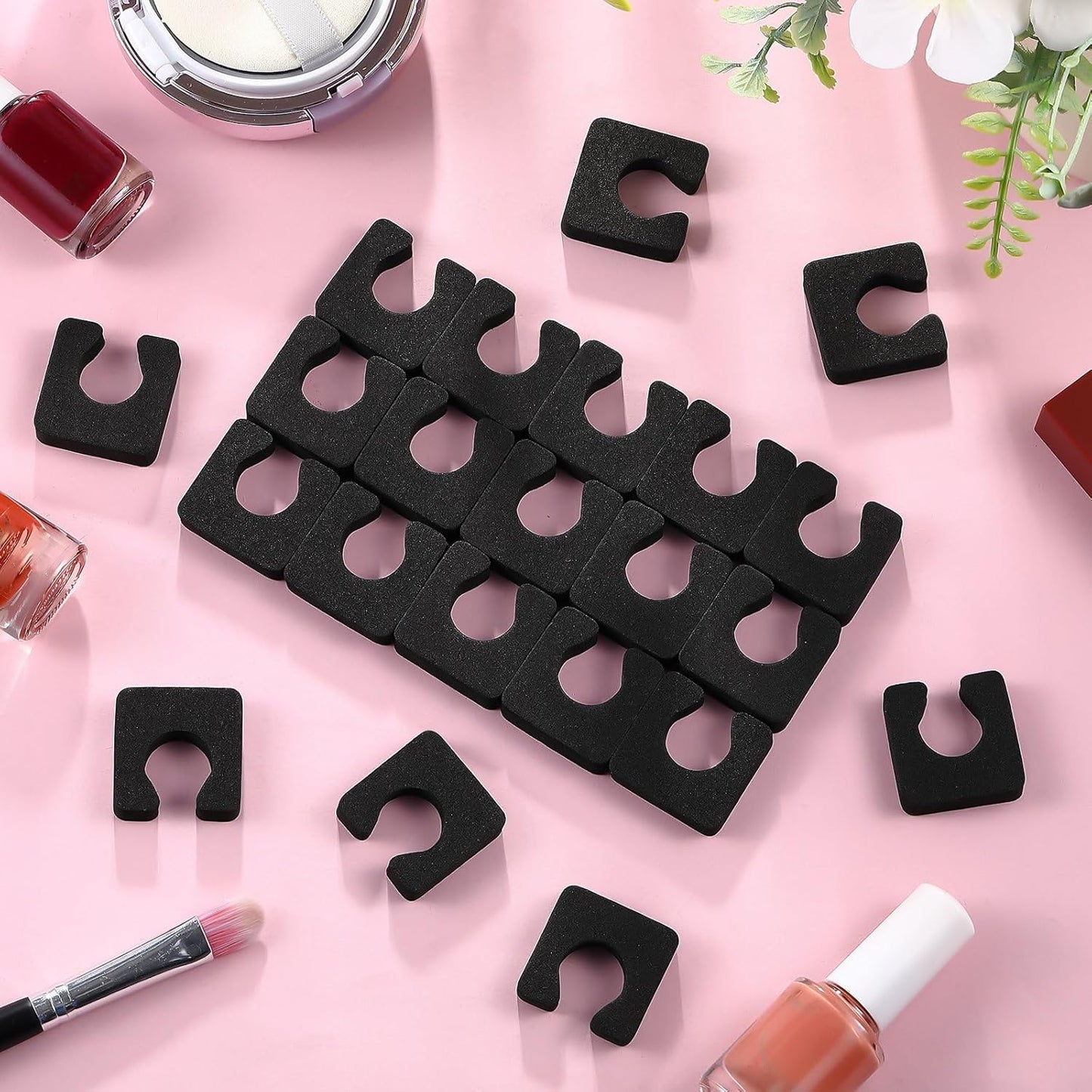 Mumufy 1000 Pcs Individual Toe Separators Bulk Soft Foam Comfortable Pedicure Toe Separators Dividers for Women Men Art Manicure Feet Nail Polish Painting Spa(Black)