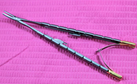 German CASTROVIEJO Micro BARRAQUER Needle Holder Curved 7" Smooth